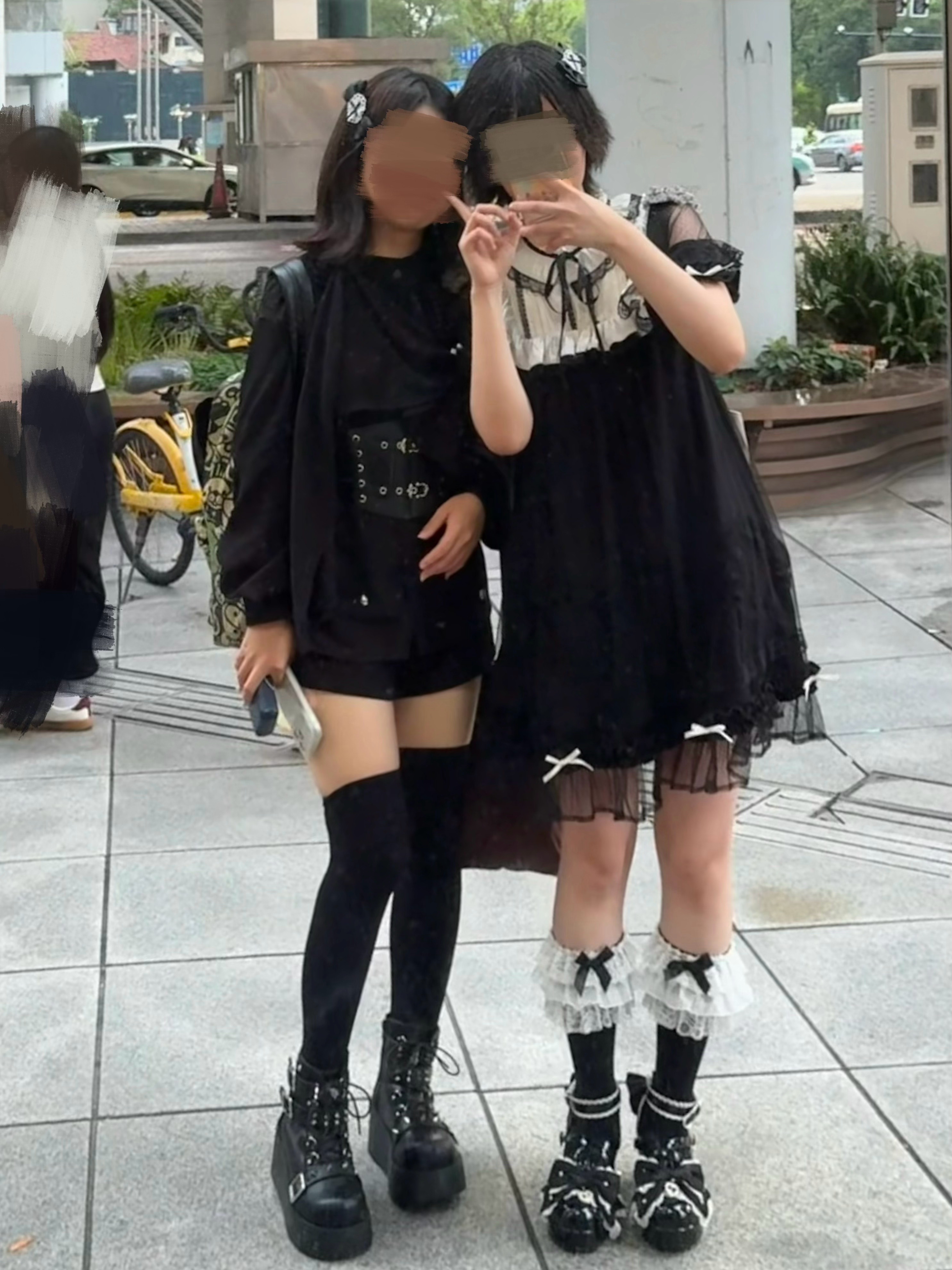 🖤🩶🤍 