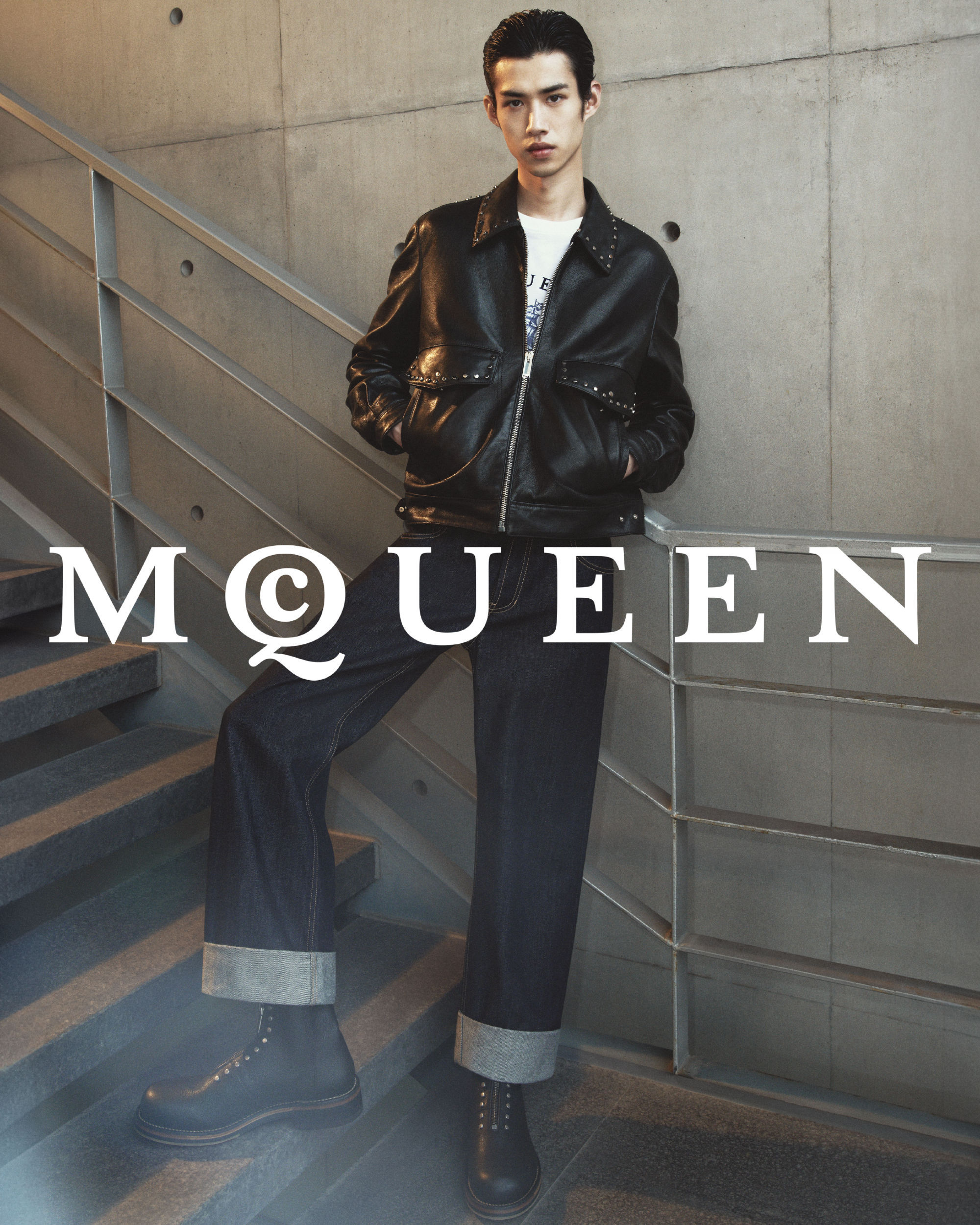 McQueen七夕大片通过导演PJU 谢飘羽，由摄影师蓝天Sky掌镜，陈慧佳、吴