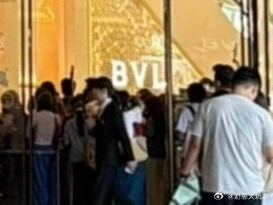 宁艺卓深圳应援排面宁艺卓深圳应援宁艺卓深圳线下应援排面拉满，从商圈大屏投放，到线