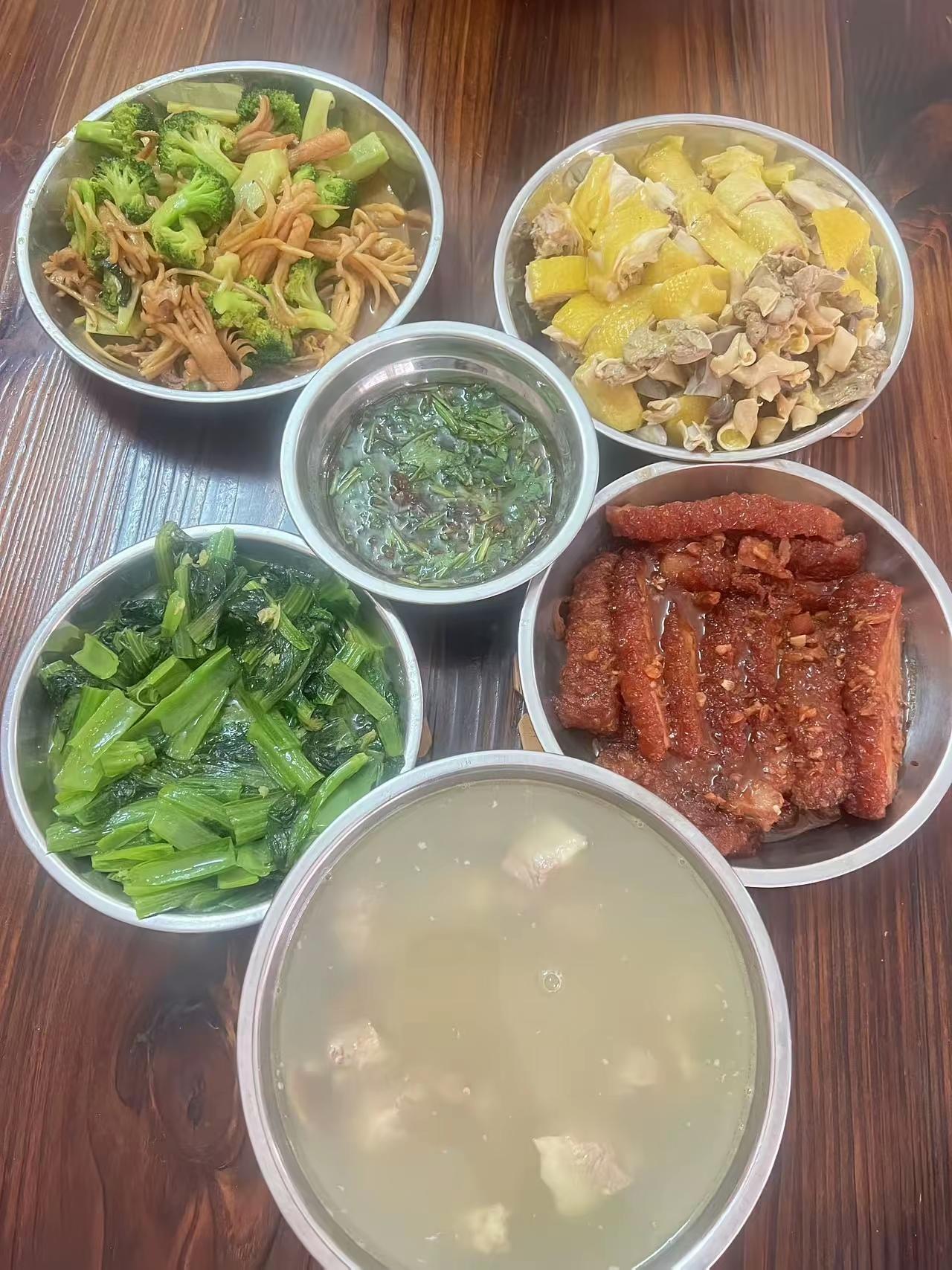 这一桌家常菜在两广地区算是什么水平？
