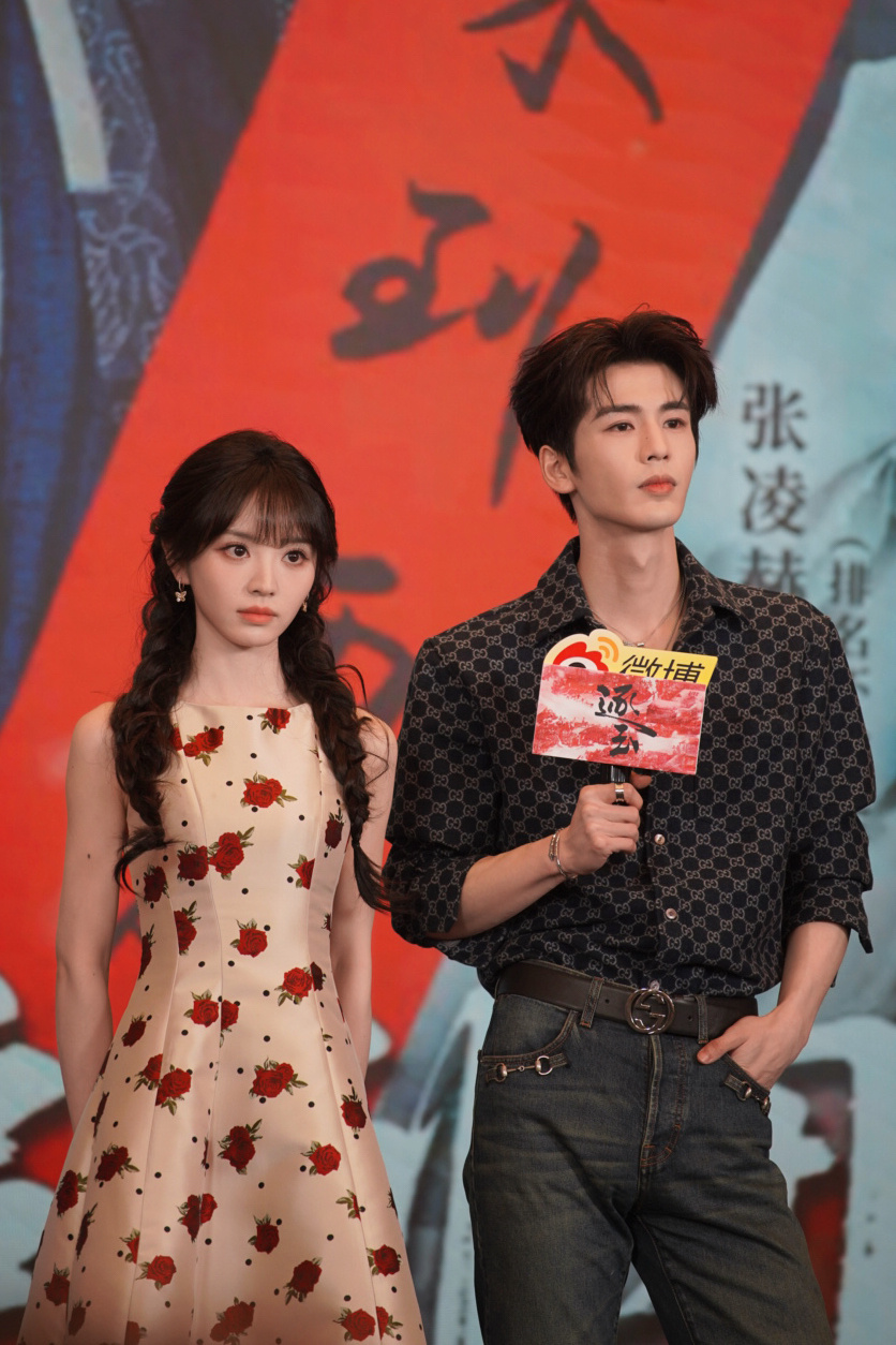 张凌赫田曦薇挑衅经纪人果然经纪人的恨海情天梗，还得正主玩才有意思。两个人真的有家