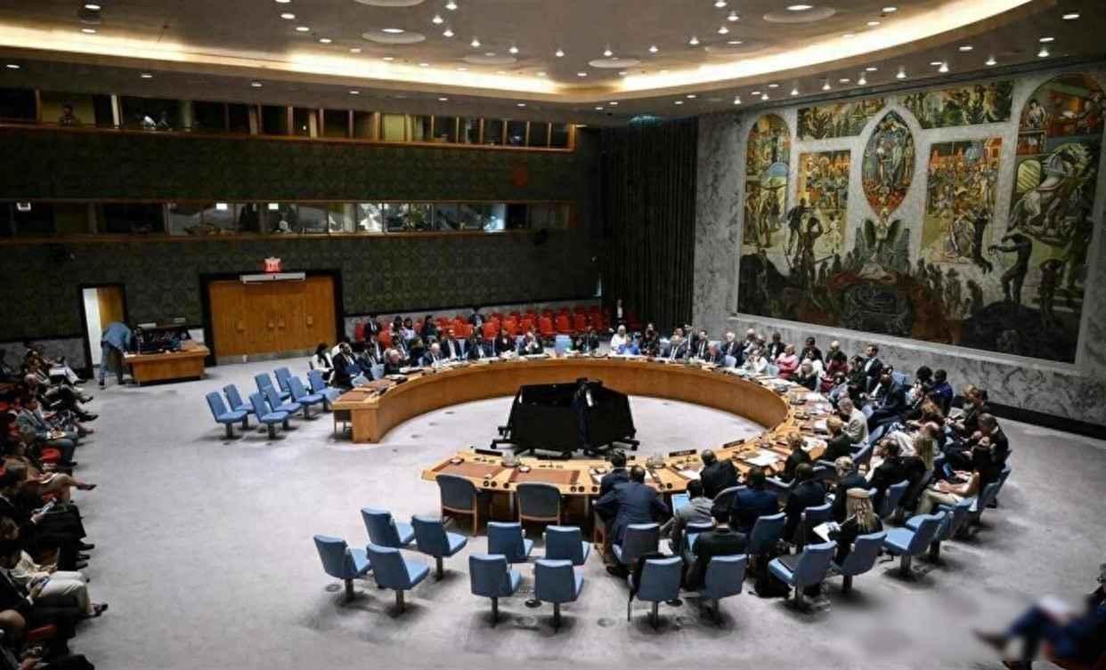 联合国账上现金只够撑到8月底，中美两家都没交齐2026年的会费，一个是故意欠账，