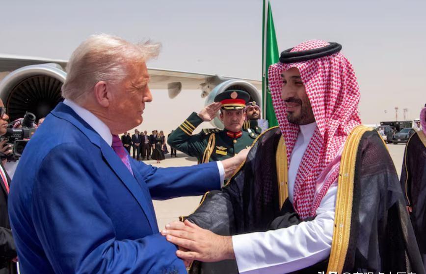 F-35战机豪赌中东，棋局变幻莫测
新闻上说，2025年11月19日，美国好像要