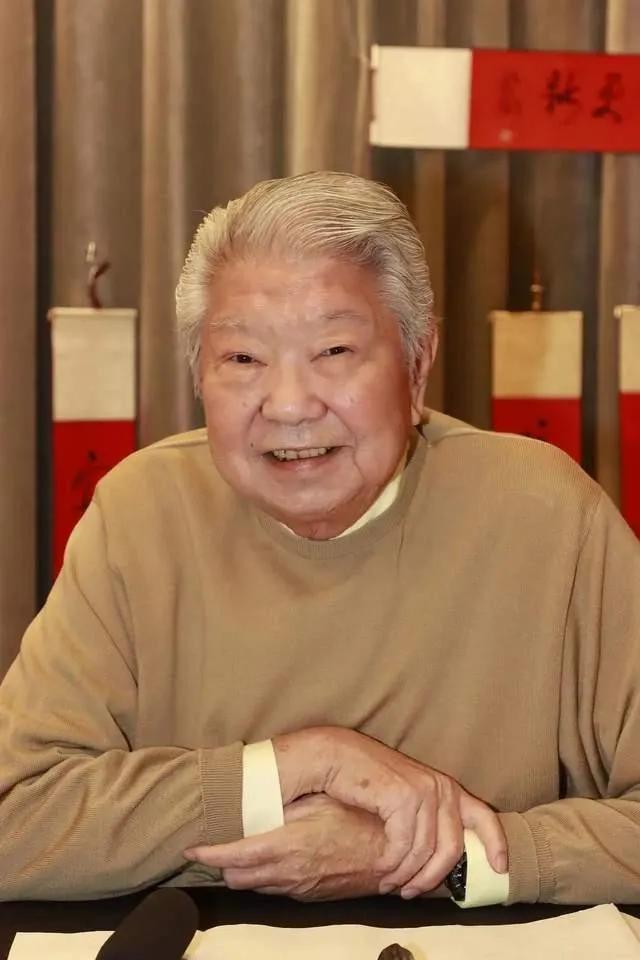 香港最后一位才子离世了，还会诞生新的四大才子吗？毫不夸张地说，像蔡澜和金庸这种人