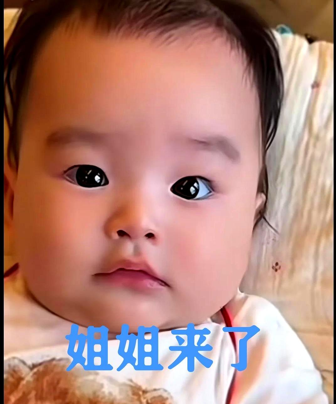 相差整整12岁的二胎姐弟，真能处得像“小老妈”带娃一样和谐吗？
昨天看筱梅发的小
