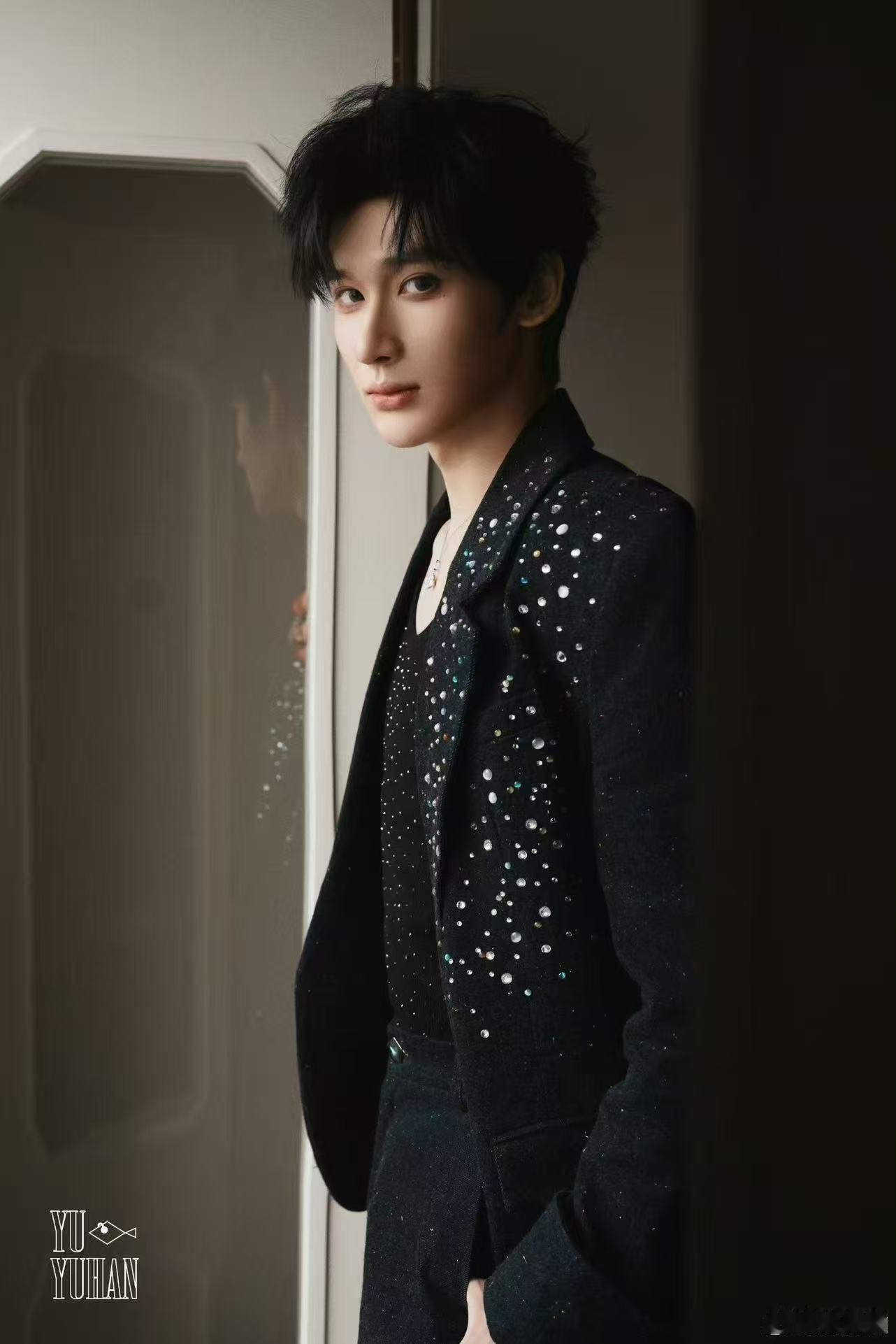 余宇涵官宣加盟浙江春晚余宇涵官宣加盟 被余宇涵加盟春晚的消息治愈，元气少年带着马