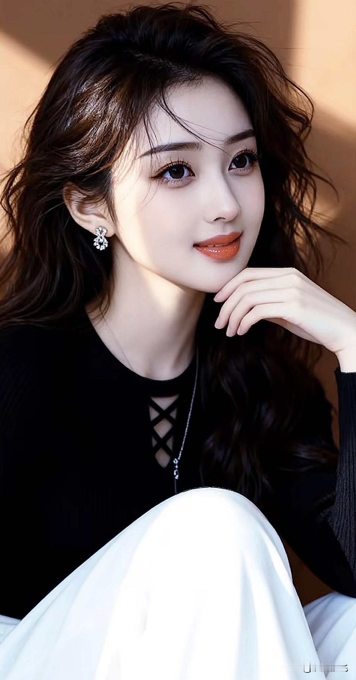 温柔甜美的少女，黑发红唇，优雅动人。温柔治愈款美女 温柔甜美少女 气质红裙女 温