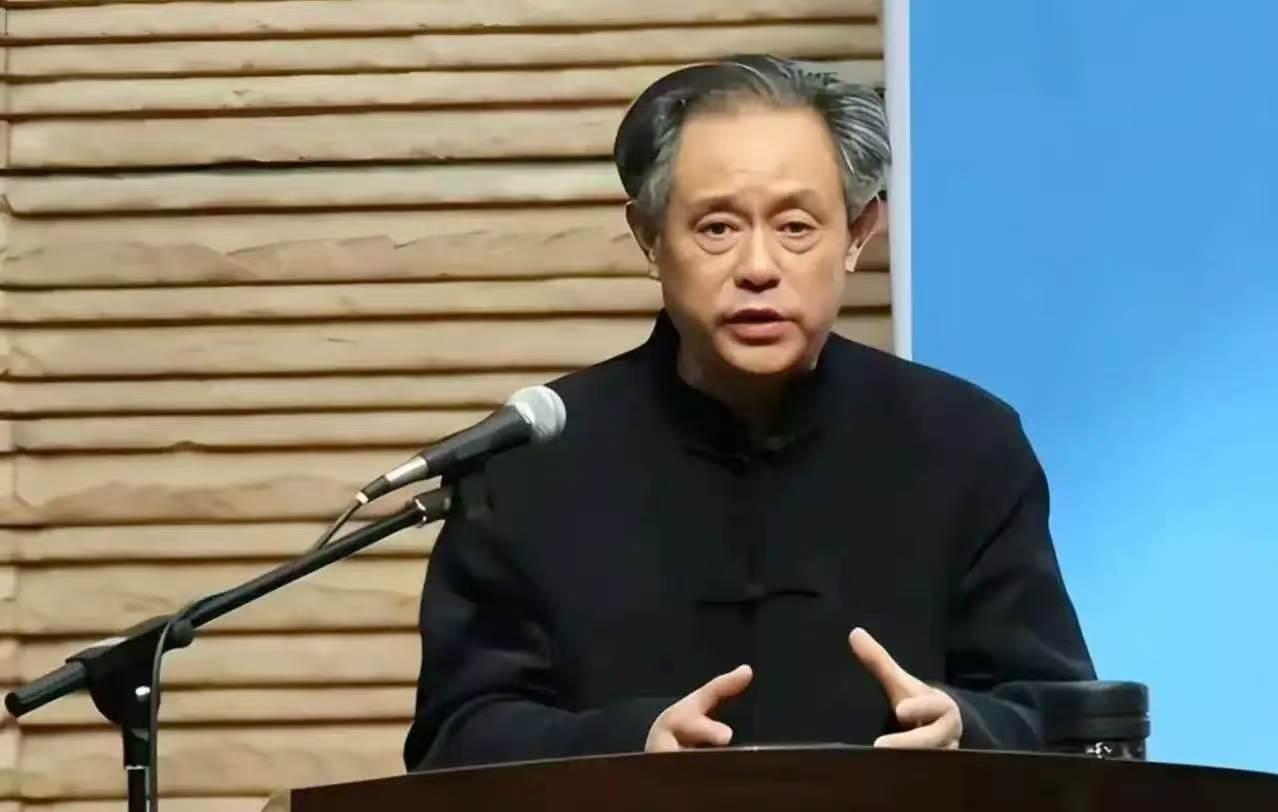 剧终？
网传南京博物院原院长徐湖平去世，爆料称是因为晚期肺癌导致，
再加上他本来
