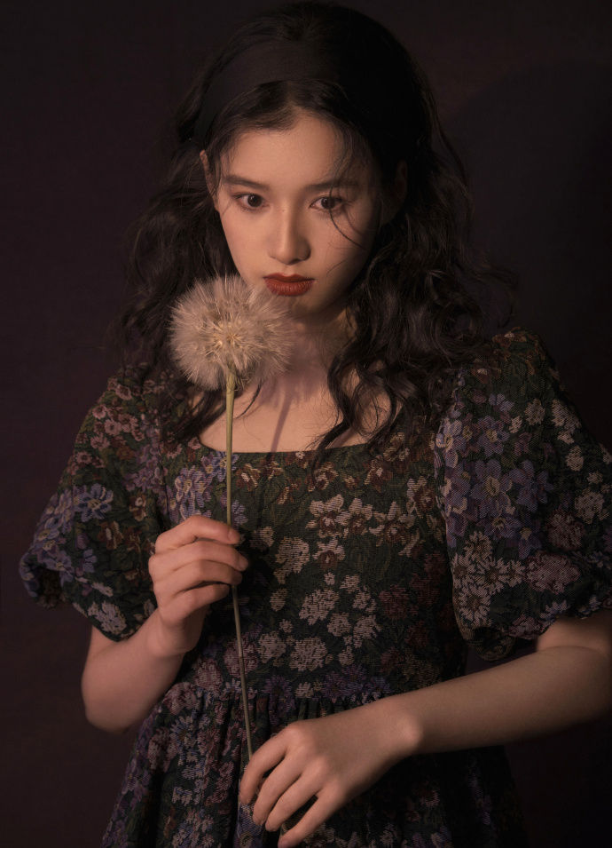 张婧仪 特别喜欢的一组张婧仪 油画里走出来的公主👸🏻 