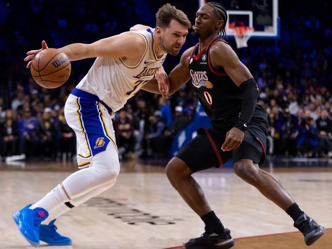 nba 湖人112-108险胜费城76人！东契奇31分！詹姆斯29分赛季新高湖人