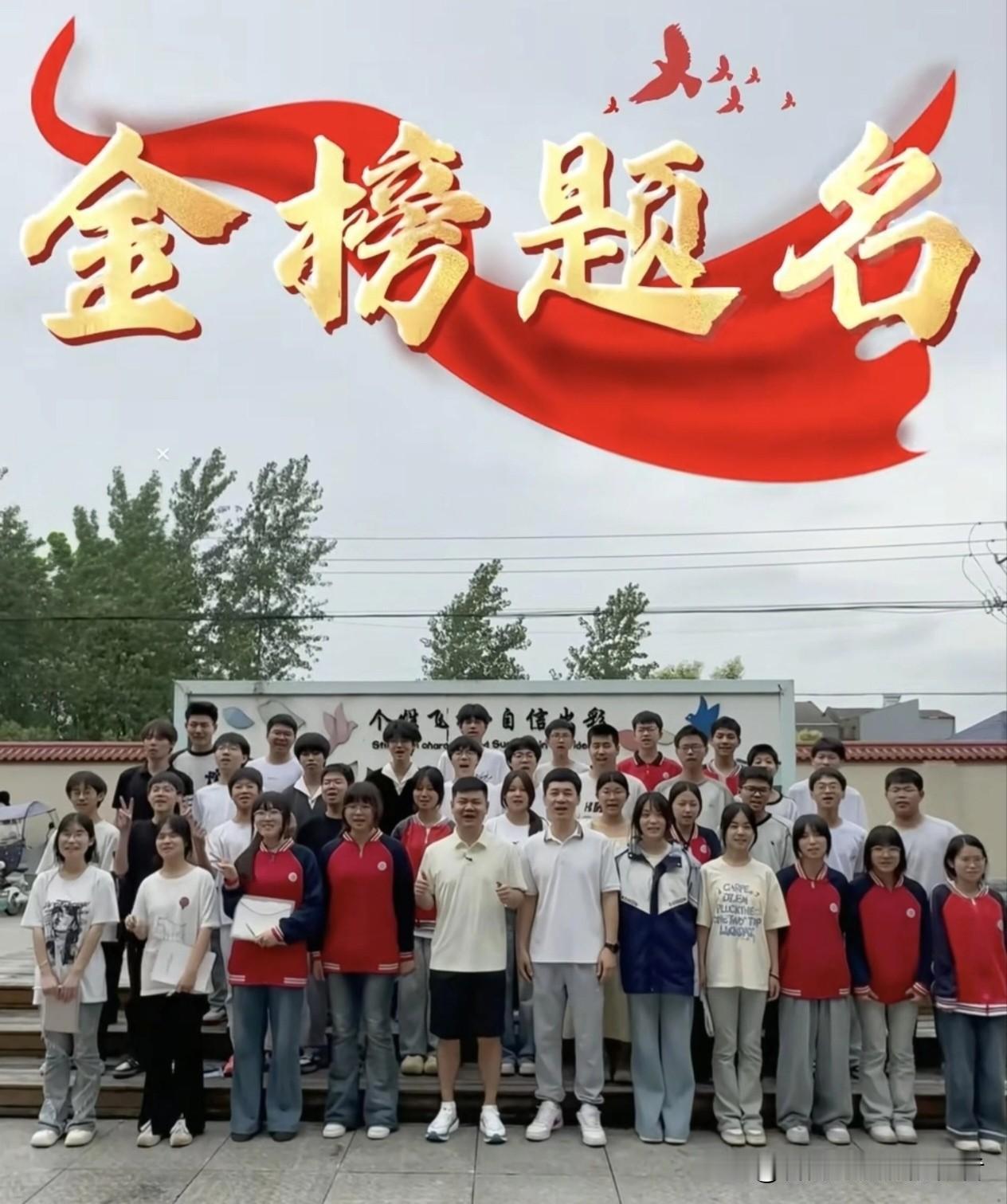 终于明白，为什么全网偏爱湖北三江锅！红而不飘，真的太难得。
 
说实话，现在网红