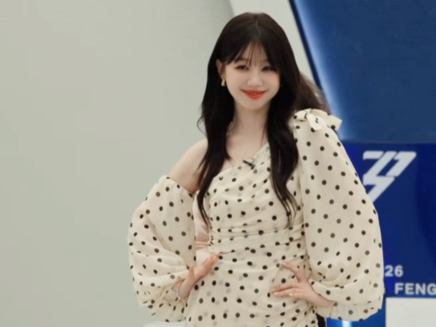哎哟徐梦洁来咯！好萌的亮相！乘风初见面直播