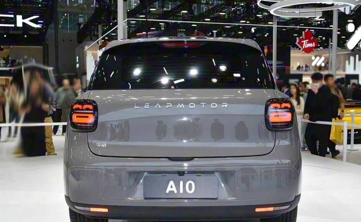 10万级SUV新卷王！零跑A10竟配激光雷达今年广州车展，一款新车引发了业内热议