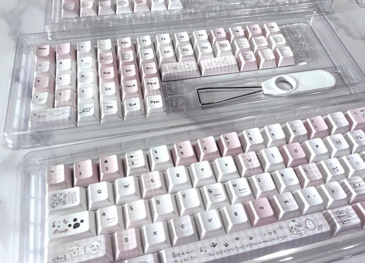 完全萌物！
终于拥有了，比键盘还先到的美萌键帽[爱慕][爱慕][爱慕]
