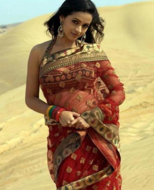 2012年，19岁的印度女孩莫迪娜，听说中国男人不打老婆、女人能挣钱，连夜收拾行