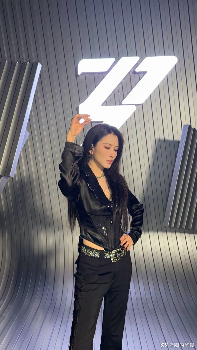 徐洁儿黑马 谁懂啊！徐洁儿舞台也太稳了，高音穿透力超强，每一句都精准踩在心上，实