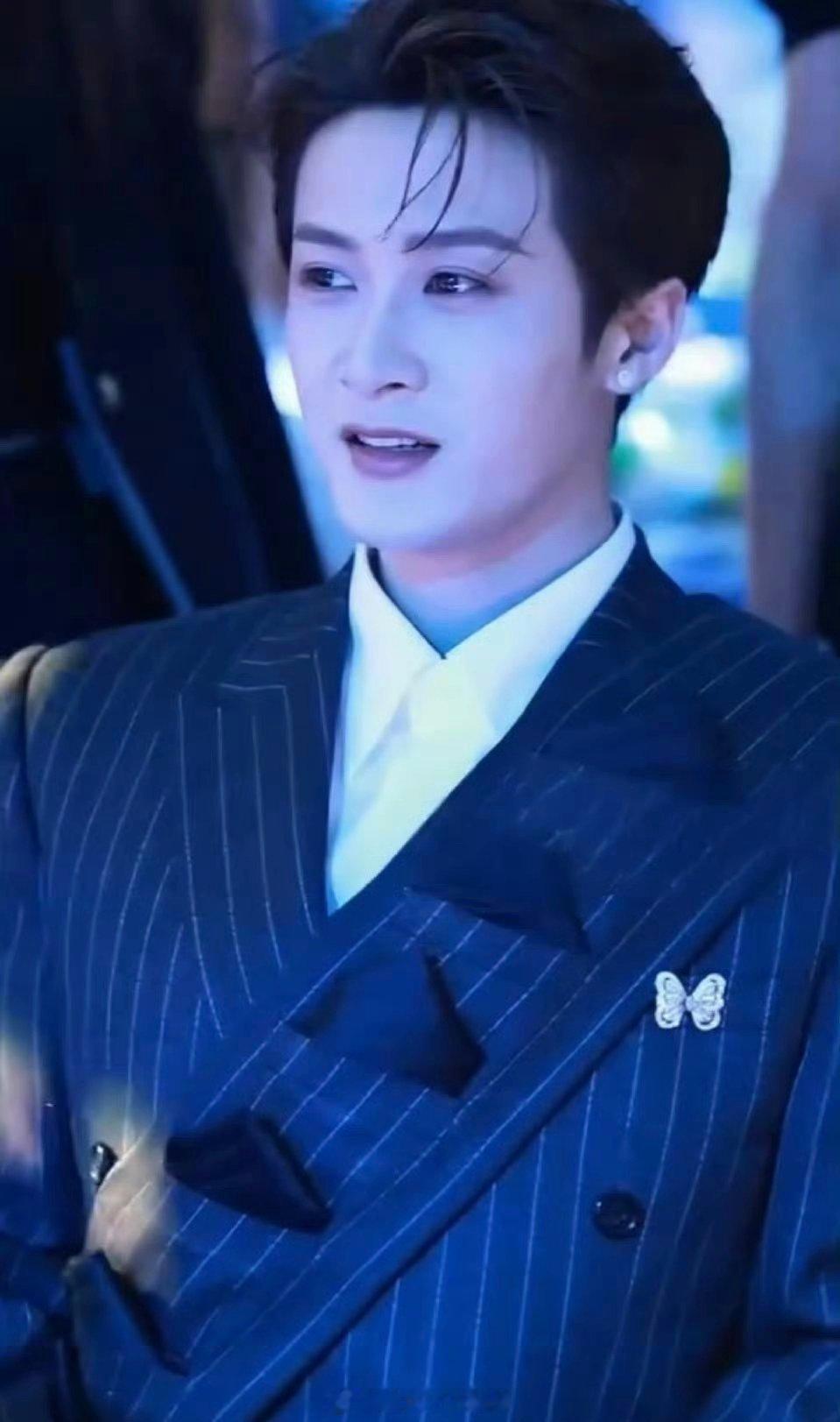 ELLE晚宴：檀健次、于适、张凌赫 ​​​谁状态不错？ ​​​