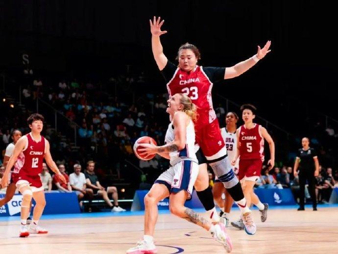 WCBA季后赛“大宝贝”拼尽全力难救主！刘禹彤16+6+2难阻上海惨败

3月2