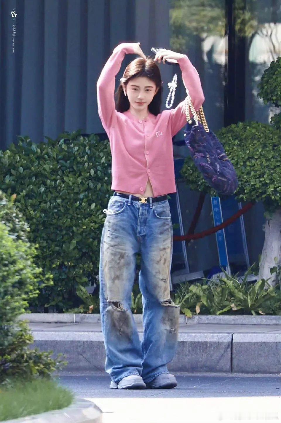 不是大家对鞠婧祎的恶意这么大？为什么莫名其妙给人家p一些丑图啊 ​​​