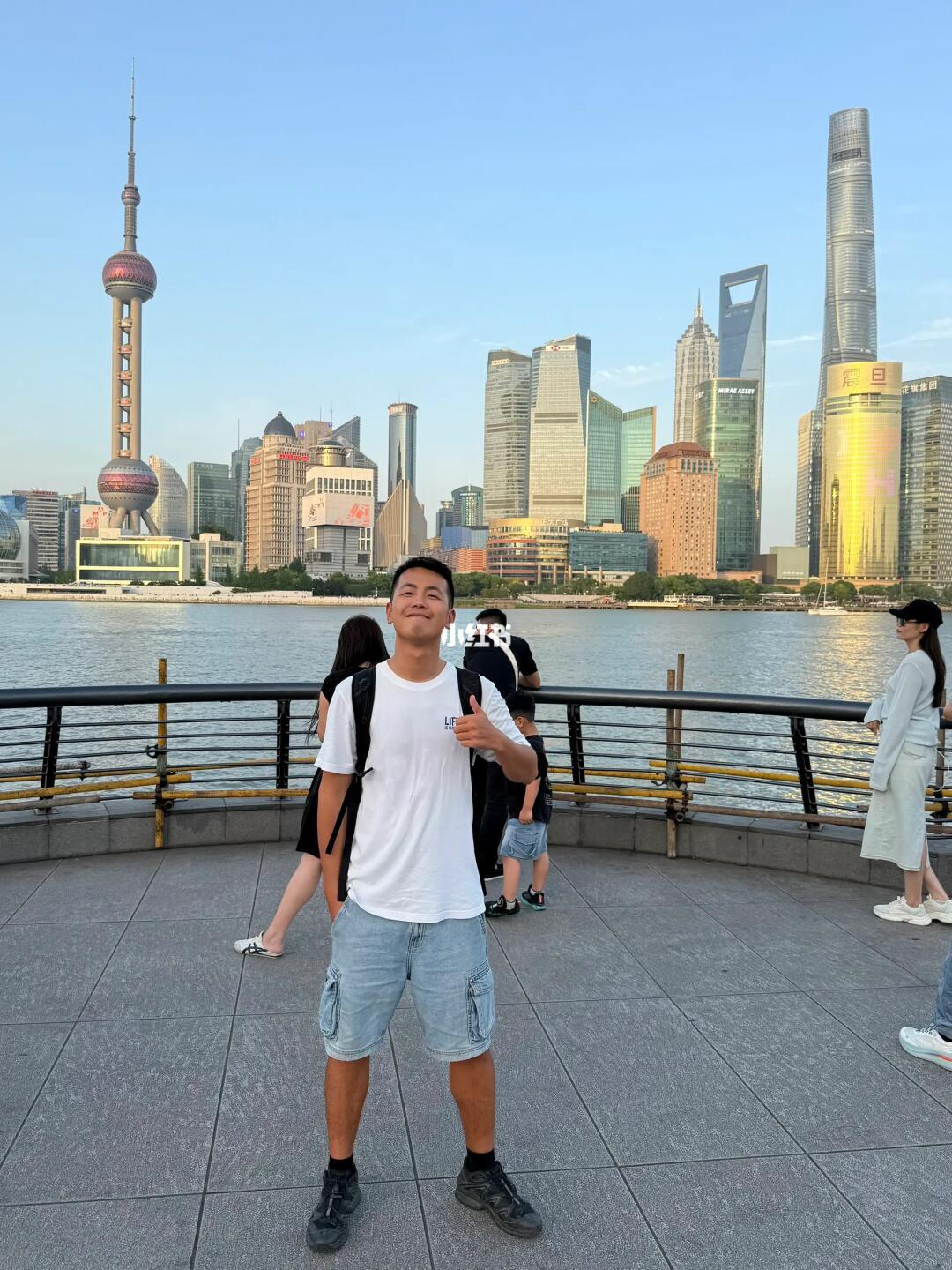 26岁，第一次来上海，短暂的魔都转机初体验