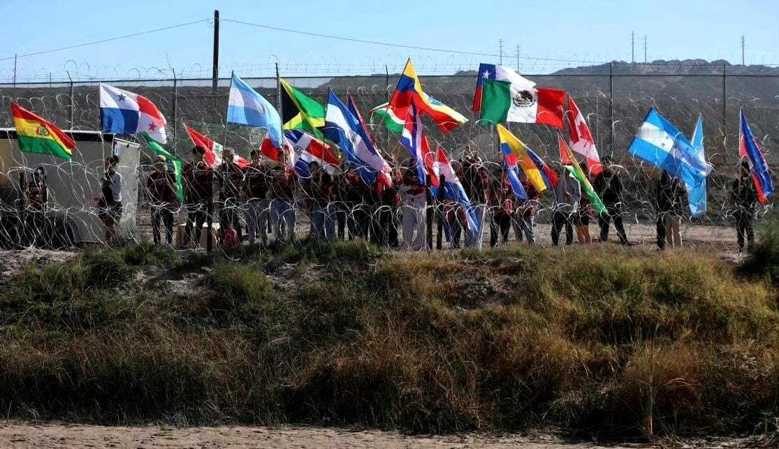 美国将非法移民自愿遣返的补贴提升至3000美元。
国土安全部官员敦促非法移民识相