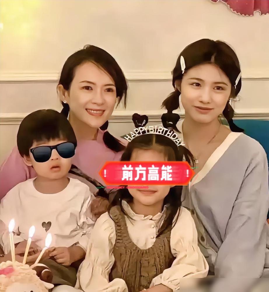 章子怡跟汪峰掰了，还带着小苹果全球飞？你没看错，这不是什么母爱泛滥，更不是高尚品