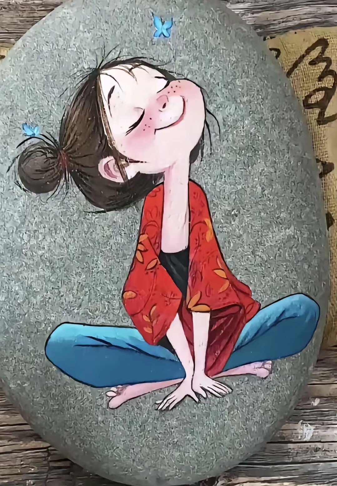 很喜欢一句话：“承蒙岁月不弃，赐我一路荆棘，感恩时光厚爱，赏我颠沛流离。往后余生