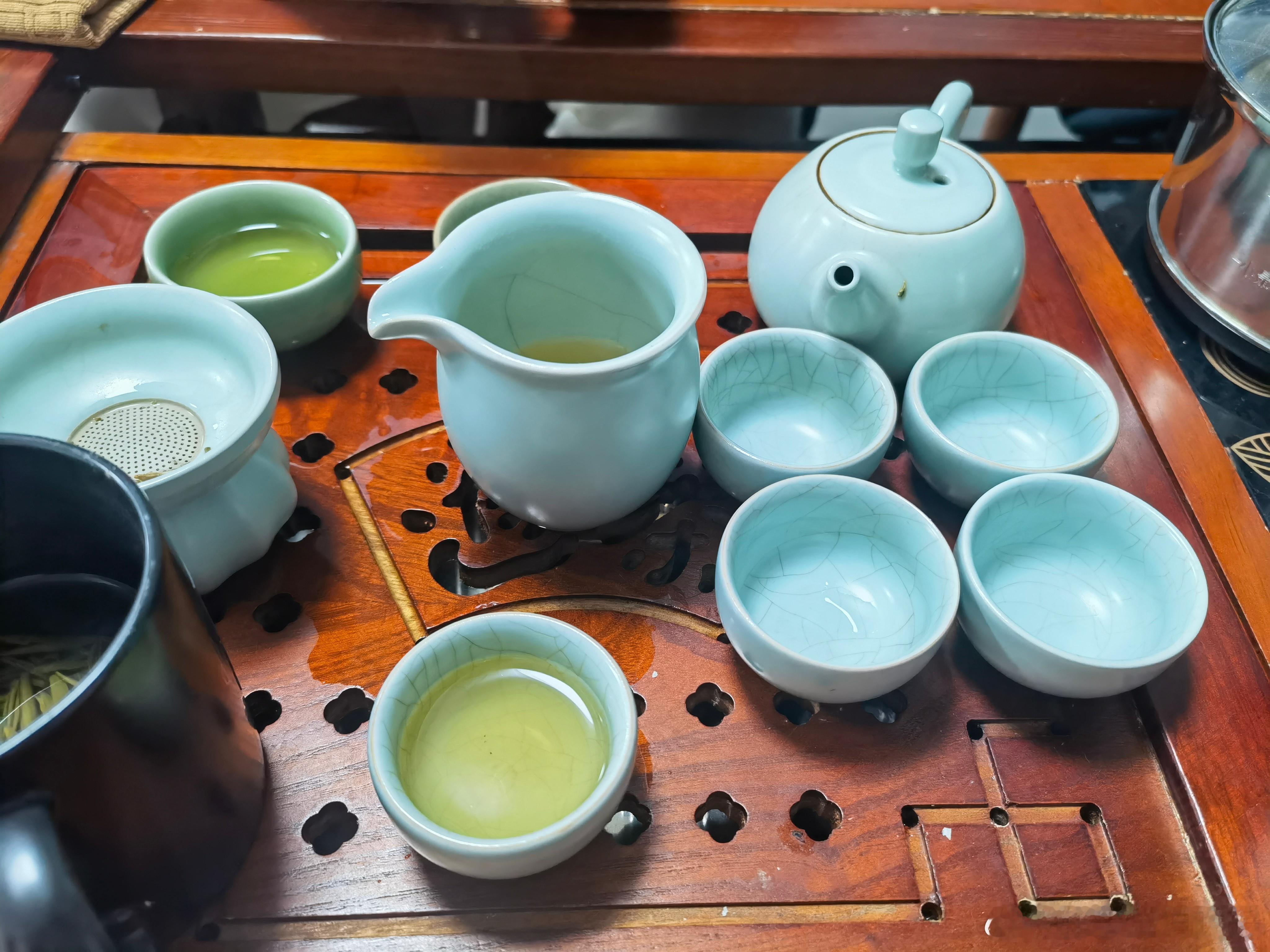 顺顺心，哥几个坐一块少喝酒，多喝茶，聊聊人生！ ​​​