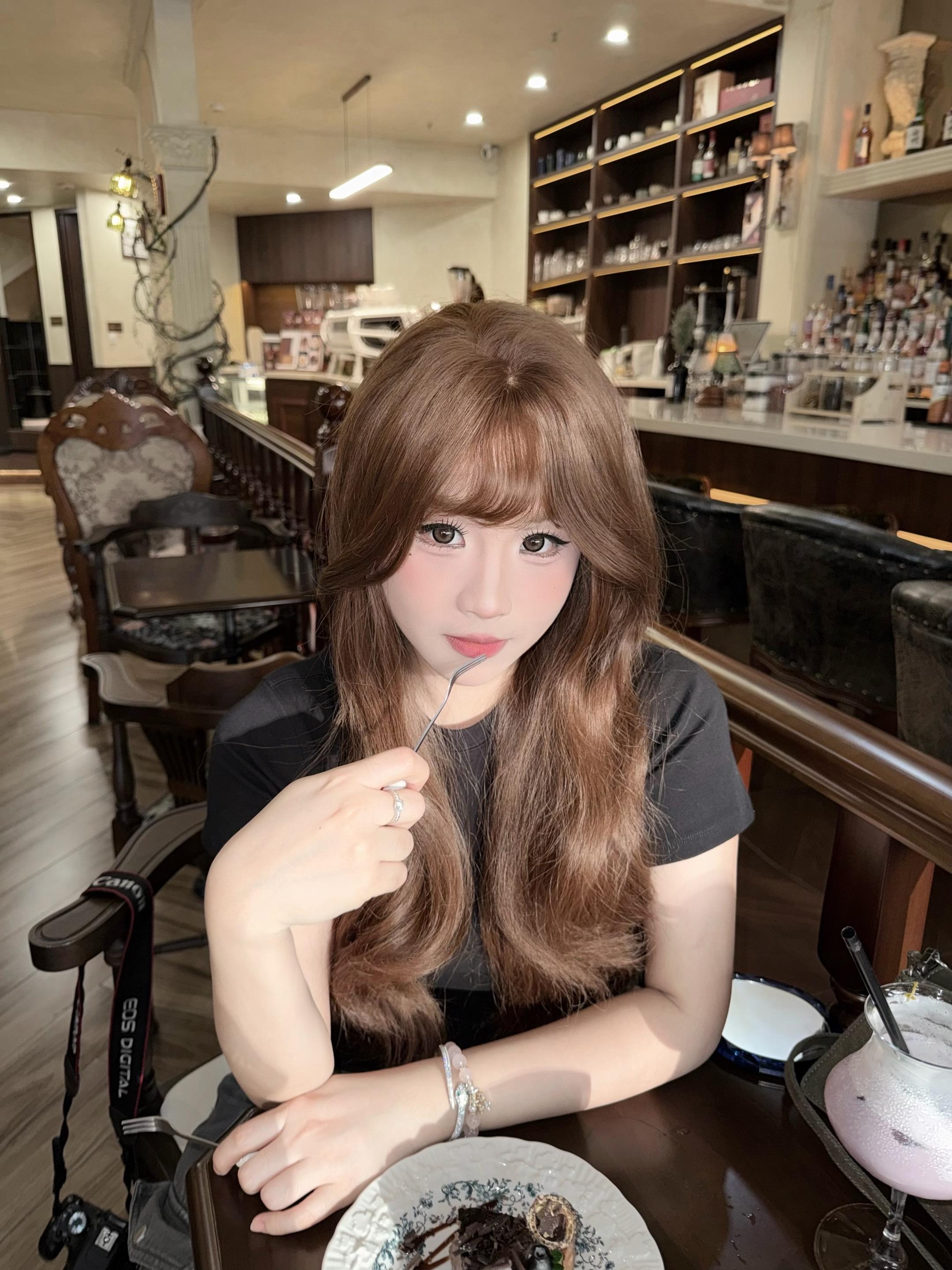 说什么又爱又恨的 实际上各种梦都是我的脸吧