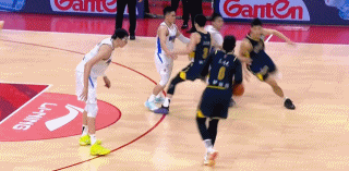 国产伦纳德！CBA广东惜败北京，崔永熙17分+4板+1断+2帽，状态慢慢回来了，