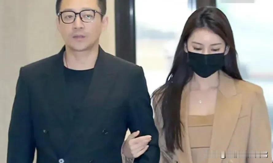 汪小菲力挺妻子，赞她对孩子视如己出，不理会前夫的黑料，将会进行法律维权。

这种