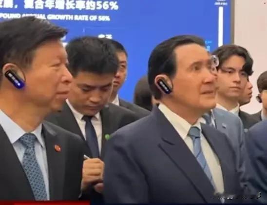 马英九先生第三站，比亚迪公司！
   今日，马英九一行抵达广东的第二天，在国台办