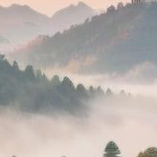 迪丽热巴迪丽热巴 dlrb迪丽热巴益起来喷泉之所以漂亮是因为她有了压力；瀑布之所