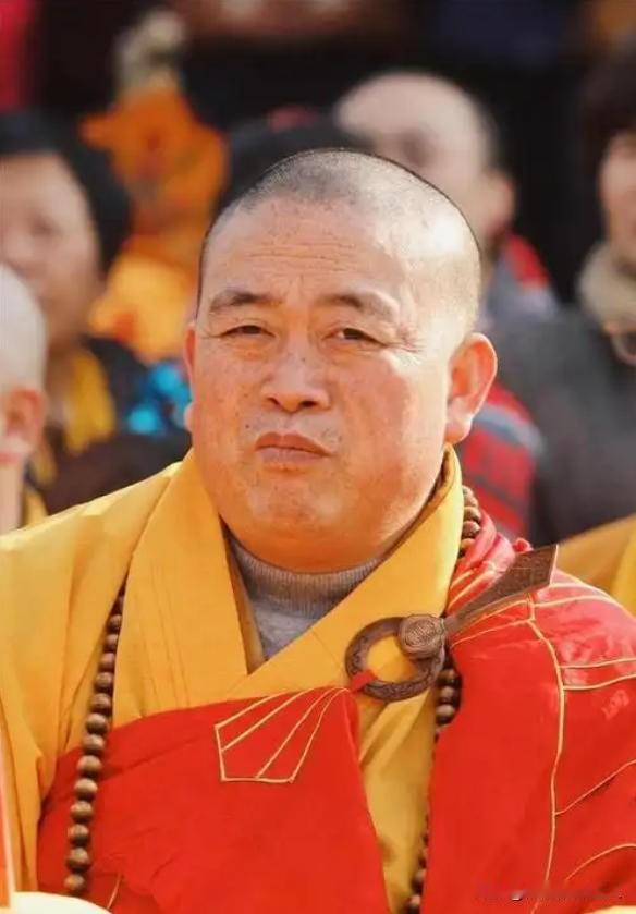 释永信更大的瓜又被扒出！据资深媒体人秦枫透露，早在2007年，释永信便在郑州购置