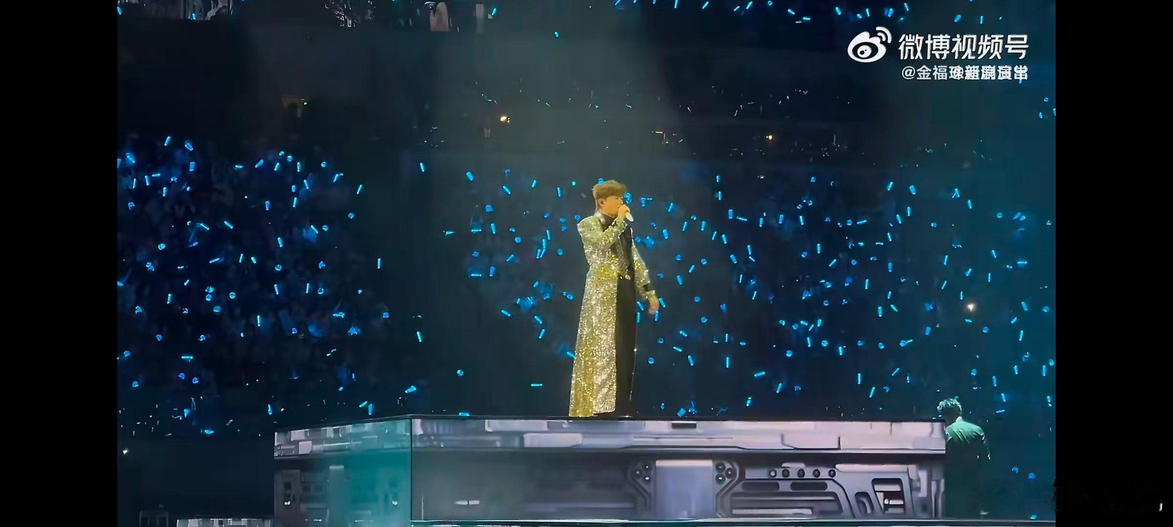 张杰张杰暴风少年演唱会首唱 张杰成都演唱会 成都演唱会见证张杰《暴风少年》首唱，