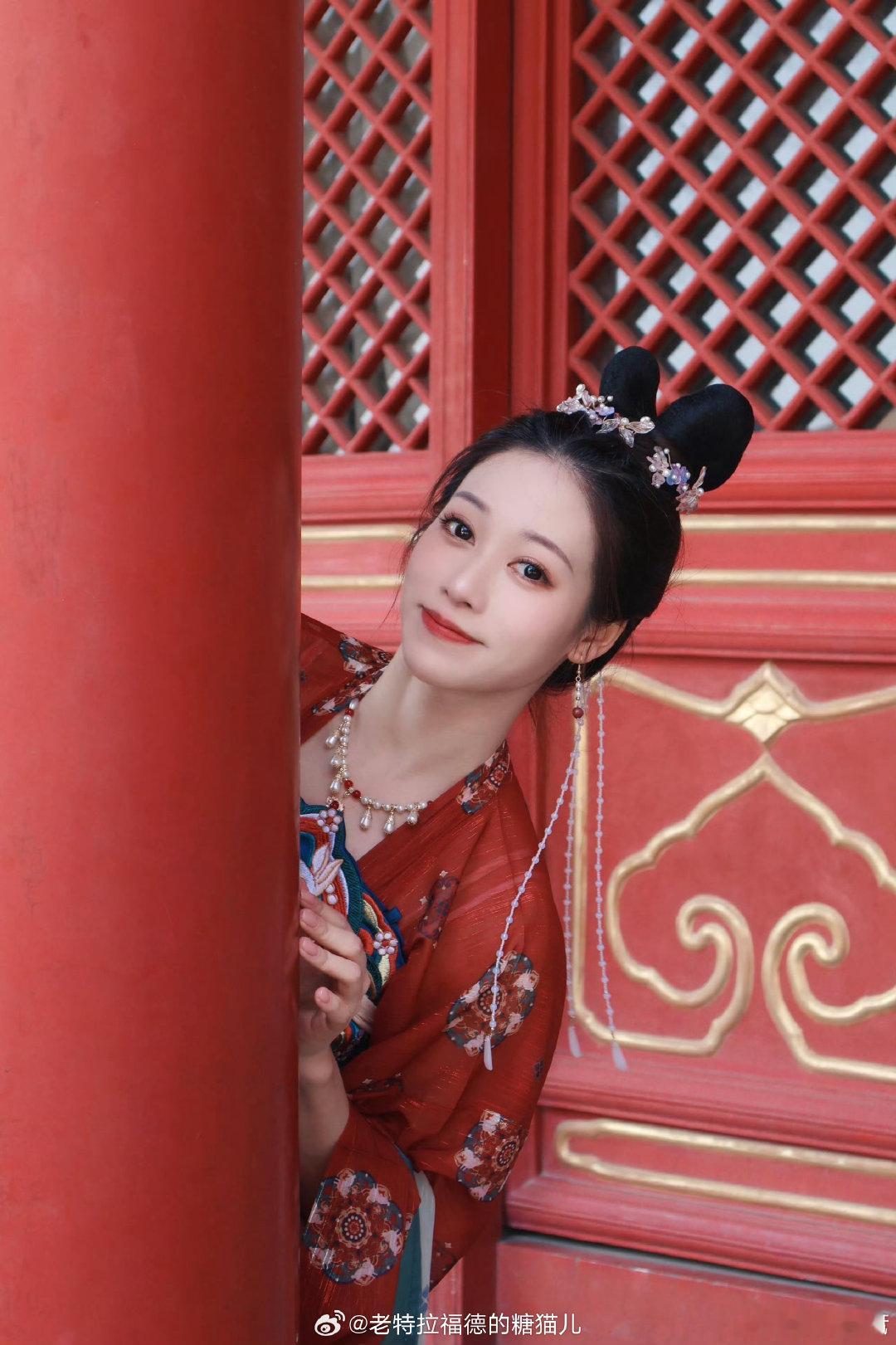 吴柳芳开通个人微博   cr：老特拉福德的糖猫儿 