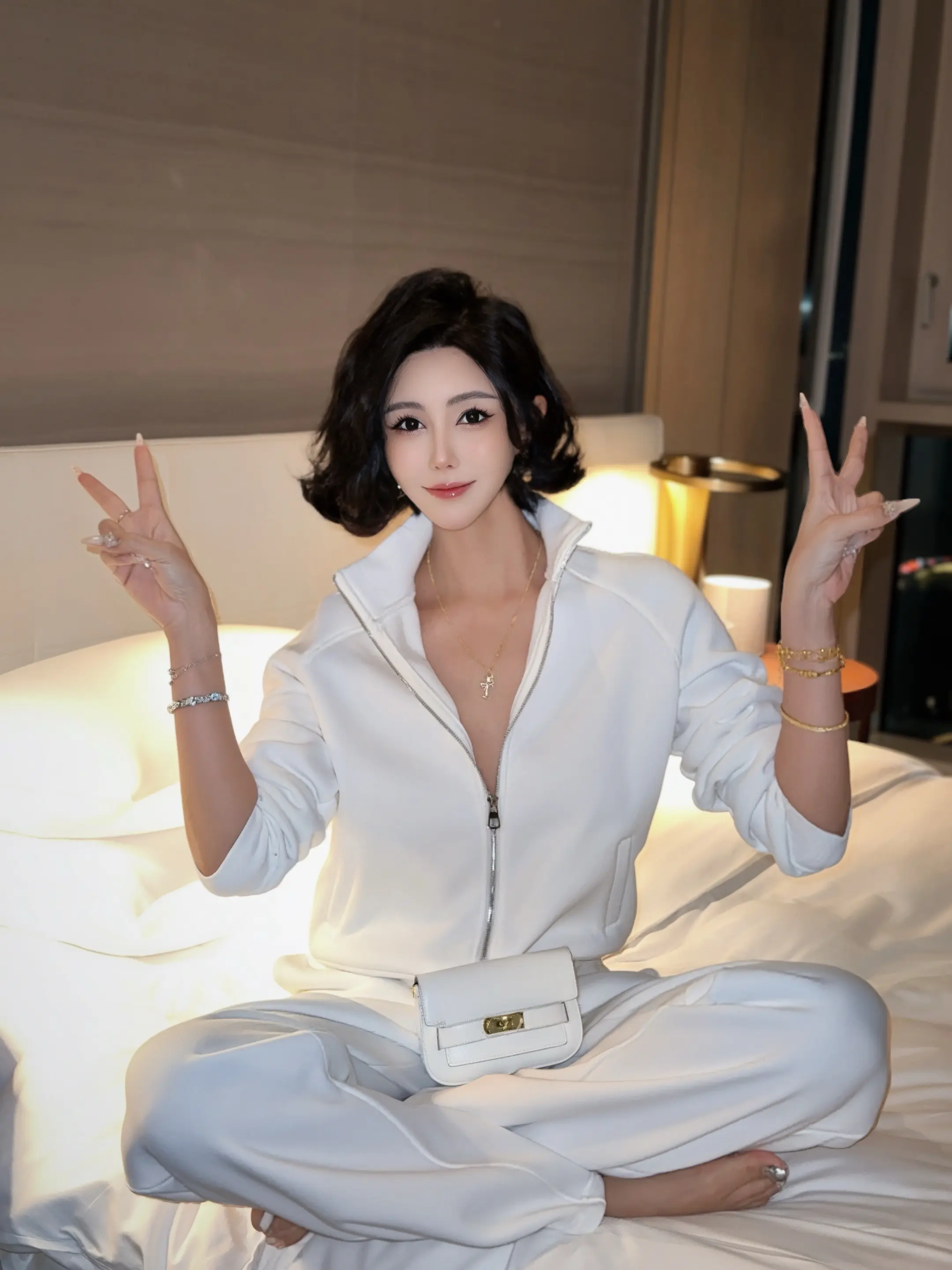 早上好！8点见！