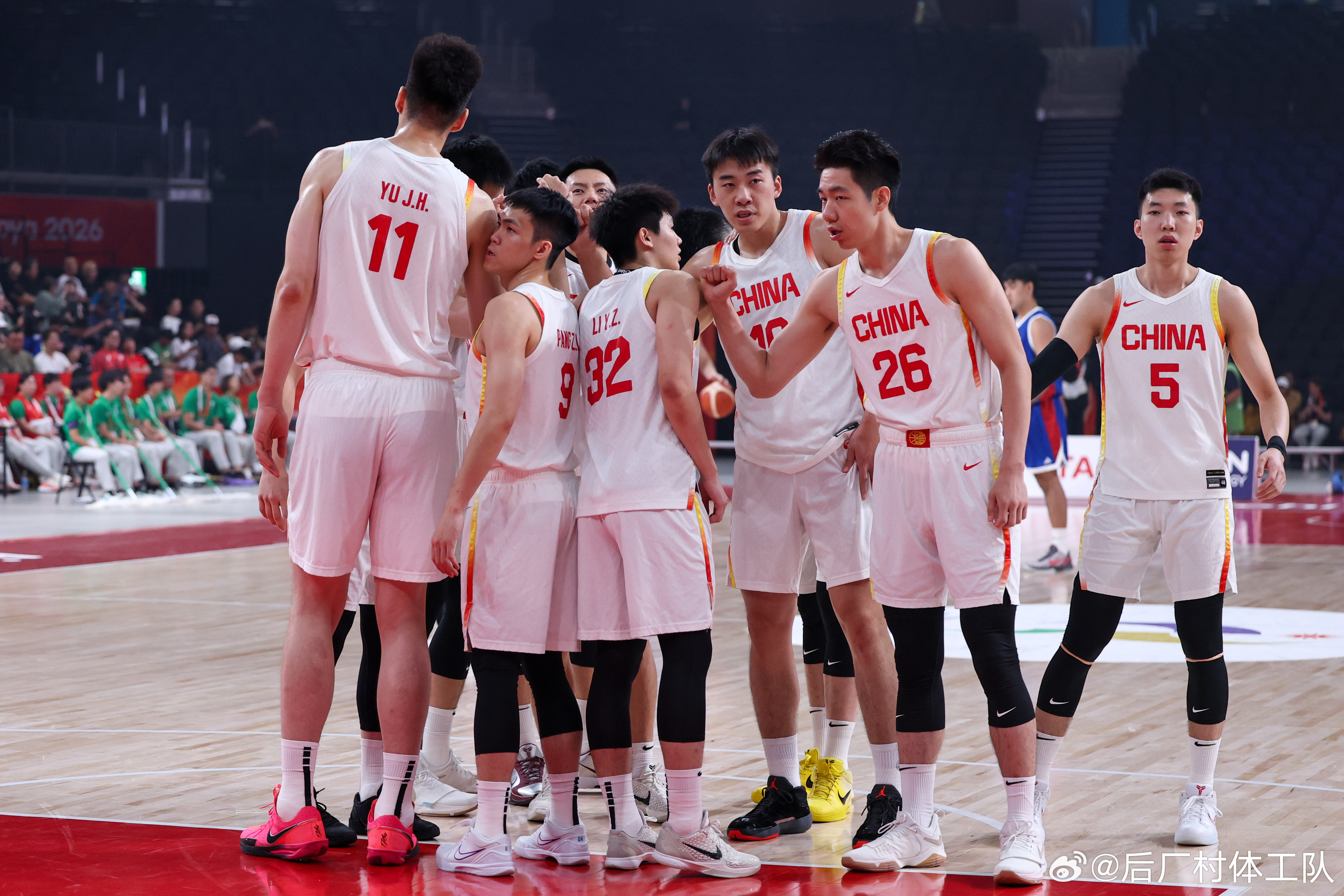 中国男篮大胜菲律宾男篮中国男篮44分大胜菲律宾 亚运会男篮小组赛收官战，中国男篮
