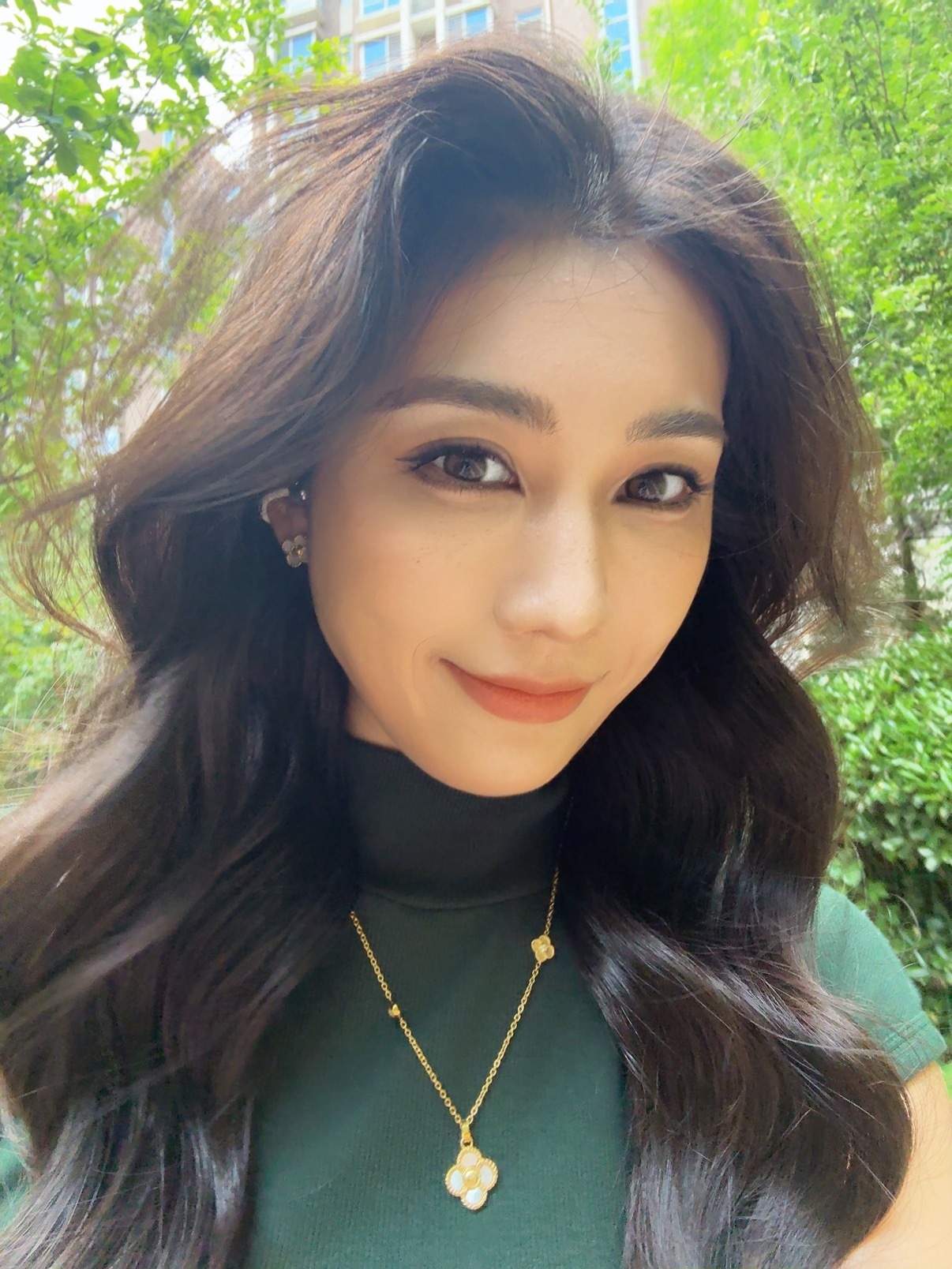 刚才我发的520红包 有手速快的宝子抢到吗？💌公布口令：「快乐不止520」比起