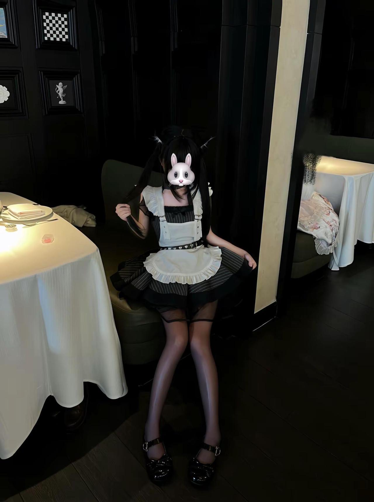 坏事做尽还想让人垂怜 我就是这样的人呀