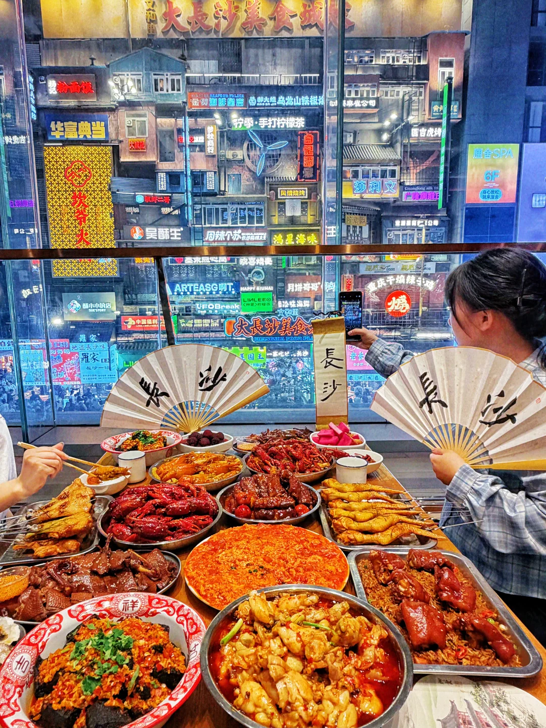 长沙五一广场 | 被靓虾二哥这桌硬菜香迷了