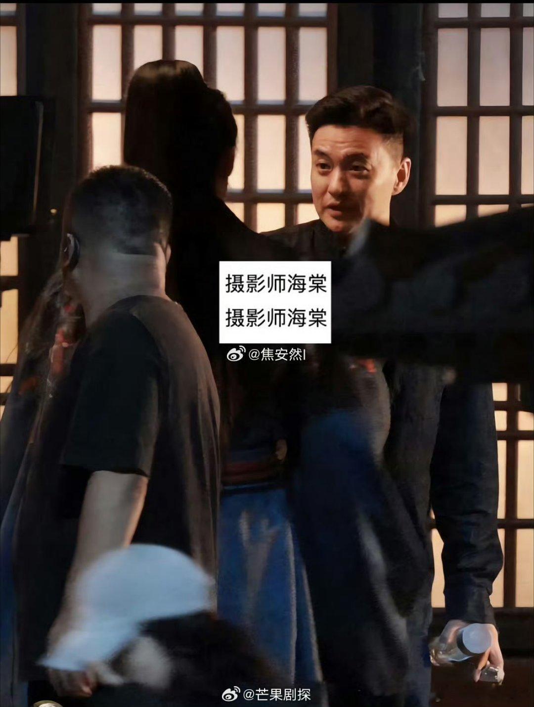 周一围王彦霖搭伙探班王鹤棣周一围王彦霖也来探班王鹤棣了 我去，完全没印象，他们是