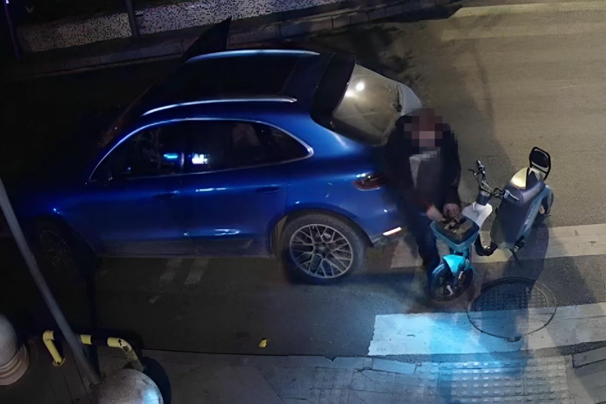 开保时捷偷电瓶？豪车竟成作案工具！
 
四川资阳邱某开10万二手保时捷SUV跑顺