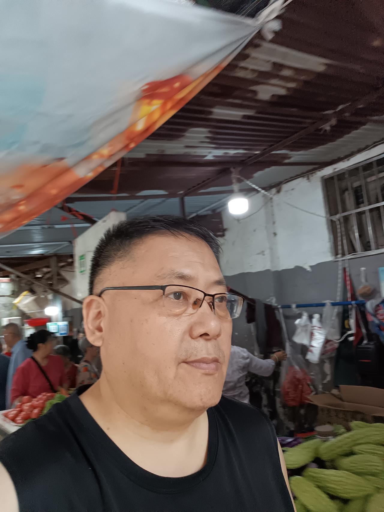 这段时间太开心了，很多人都说我瘦了。真的是，没有想到两个月整整瘦了17斤。

这