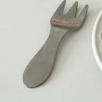 生活手记 夏日甜品｜冰淇淋丝滑口感🍨慕斯蛋糕夏天超爱的慕斯蛋糕样子有点可爱(~