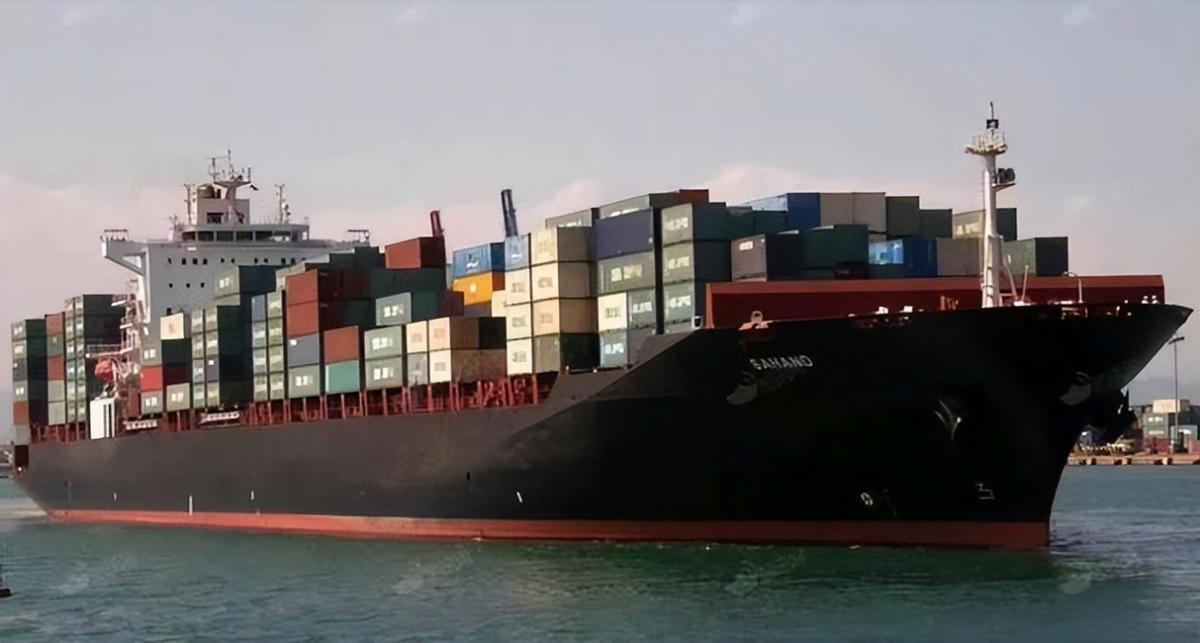 被扣伊朗货轮始发于中国珠海！4月19日，美军在阿曼湾公海水域，公然武力扣押了一艘