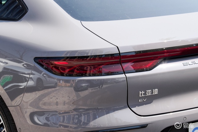 [小鲨帮选车]内外兼修的汉 哪个性价比更高