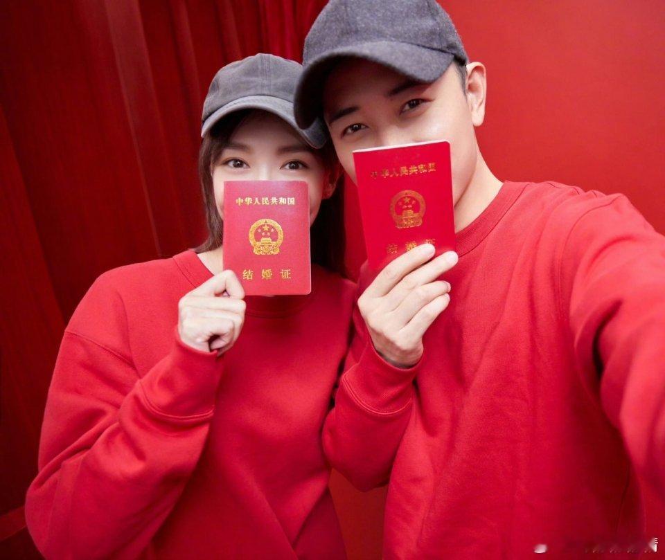 85花基本都离了，就剩唐嫣和刘诗诗了，当事人也不出来辟谣粉丝可能知道点什么吧 