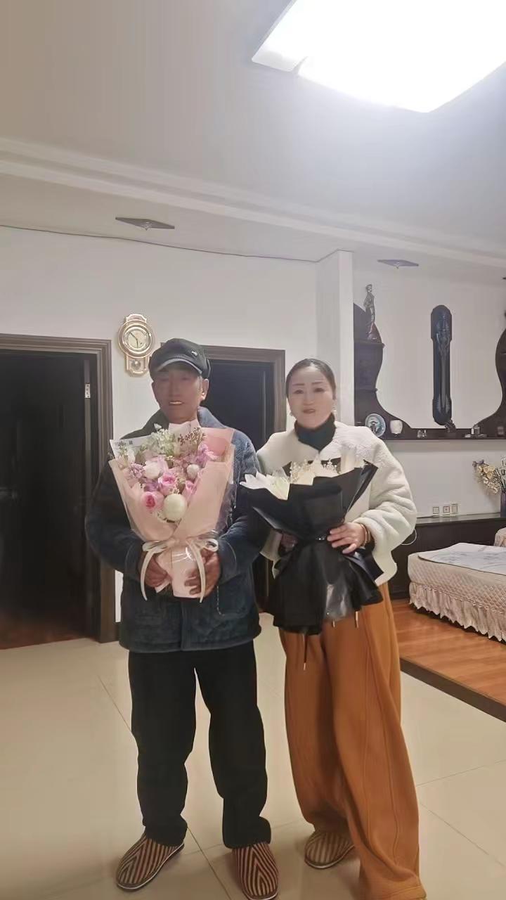 祝姐姐生日快乐 🎉事事顺遂[心]，新的一岁，暴富，好运，健康，快乐祝姐姐越来越