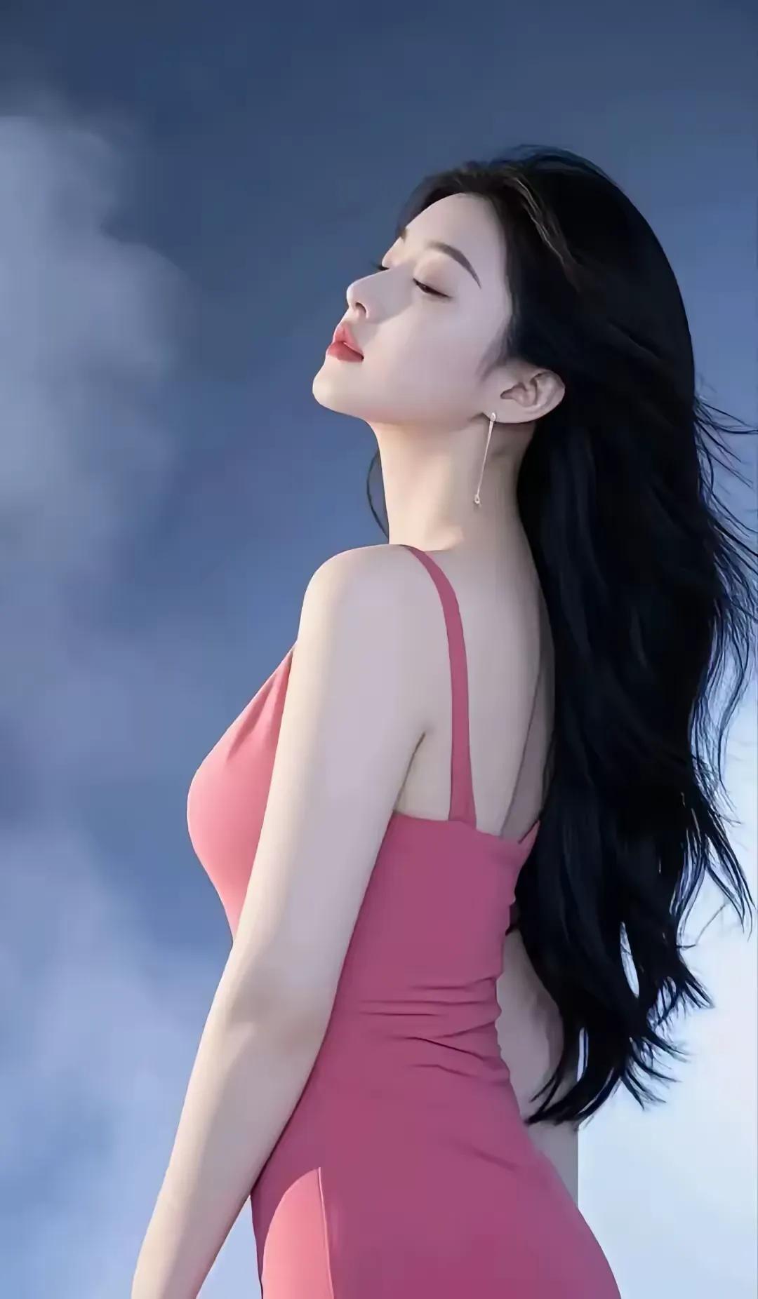 寒风起，一叶秋
西子湖水恨悠悠
为谁日日愁
忘情酒，难解忧
云收雾散白沙洲
相思